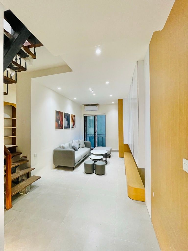 Bán nhà Lò Đúc - diện tích 37,4m2 3 tầng - Nhà tập thể mặt phố, giá 5,8 tỷ