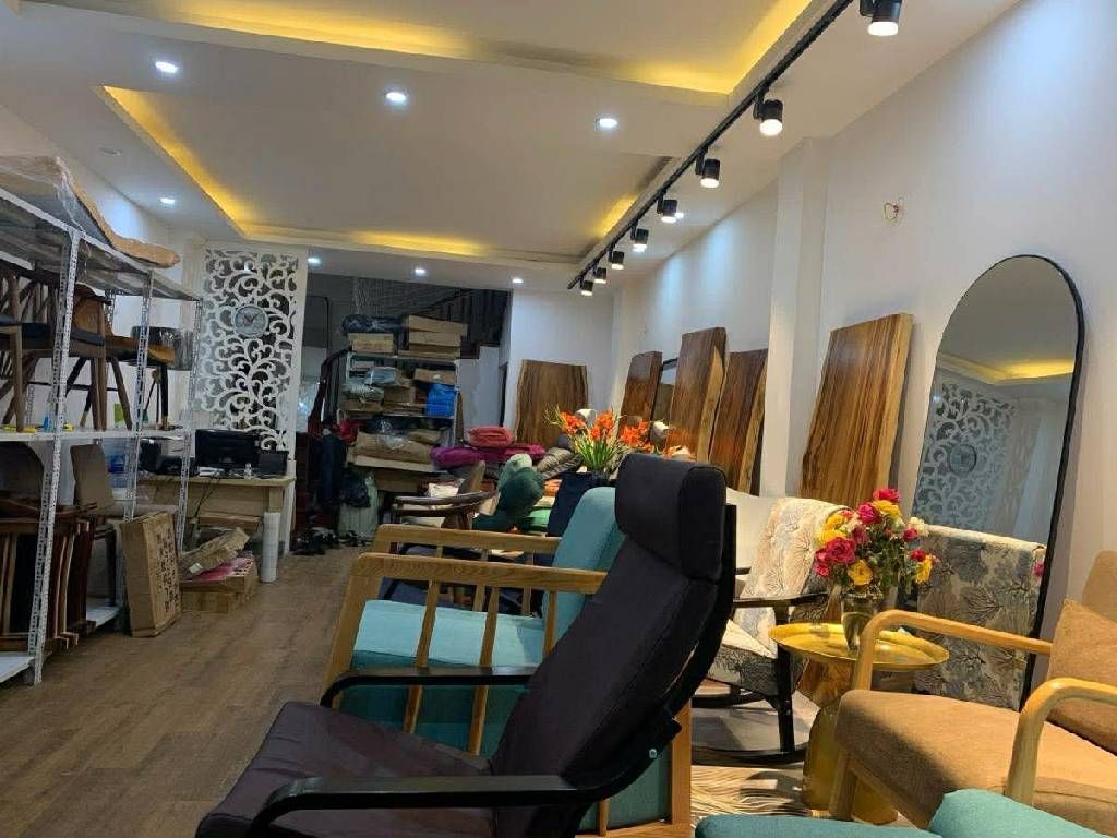 Bán nhà VŨ HỮU - diện tích 53m2 5 tầng - ô tô tránh - giá 19,3 tỷ