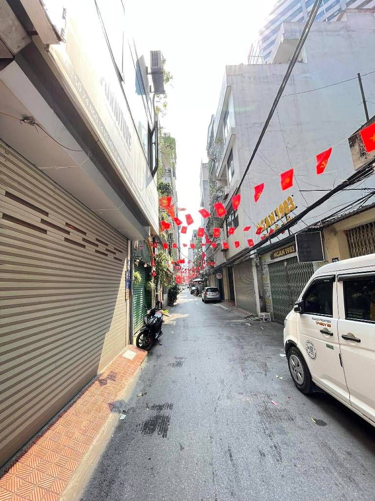 Bán nhà VŨ HỮU - diện tích 53m2 5 tầng - ô tô tránh - giá 19,3 tỷ