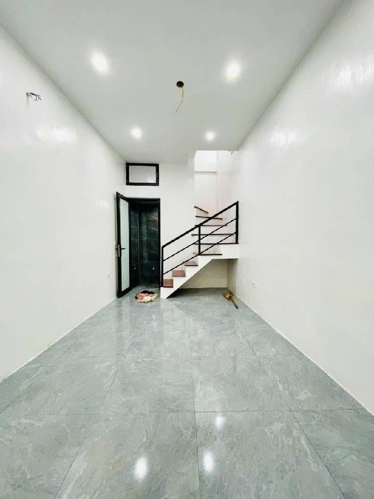 Bán nhà Phan Phù Tiên - diện tích 15m2 5 tầng - Mặt phố tầm tiền cực hiếm - giá 9,8 tỷ