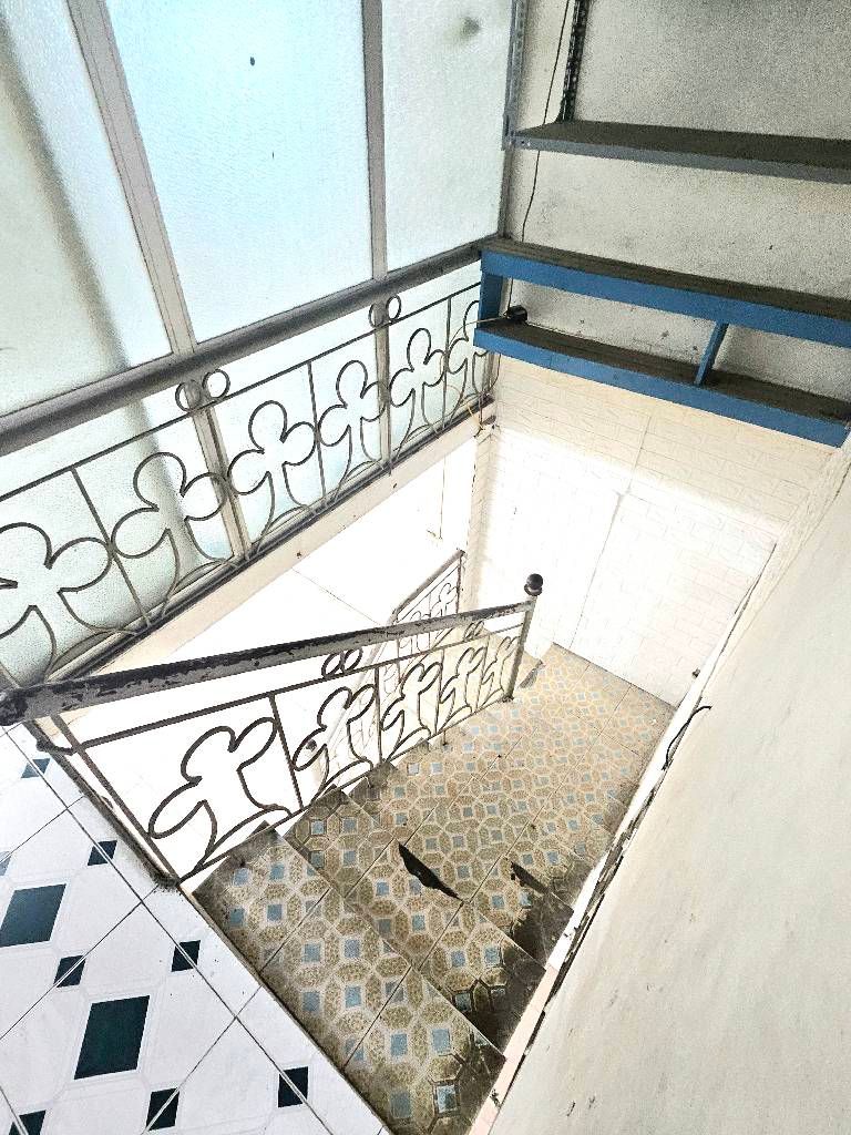 Bán nhà Bùi Xương Trạch - diện tích 32m2 2 tầng - Lô góc, ô tô qua nhà - giá 3,3 tỷ