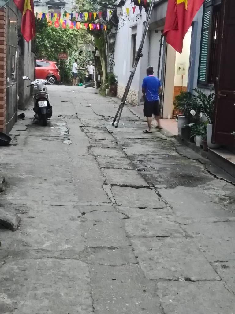 Bán nhà Ngọc Hồi - diện tích 30m2 2 tầng - ôtô ngủ trong nhà - giá 7,9 tỷ