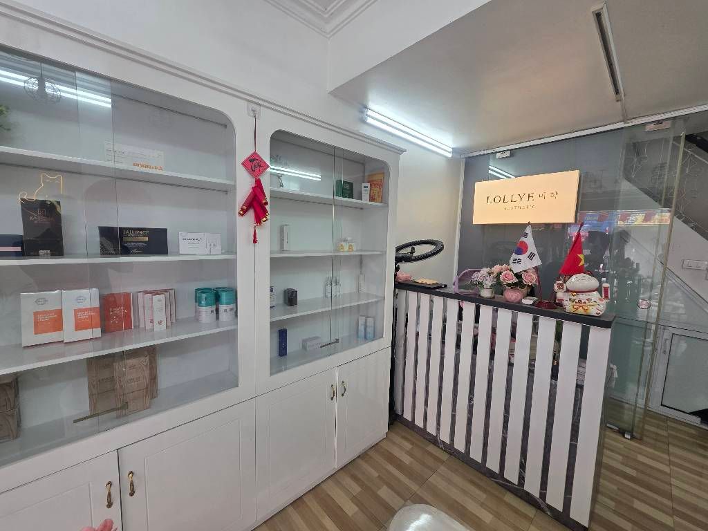 Bán nhà Trương Định - diện tích 18.7m2 4 tầng - Mặt phố kinh doanh sầm uất - giá 13,9 tỷ