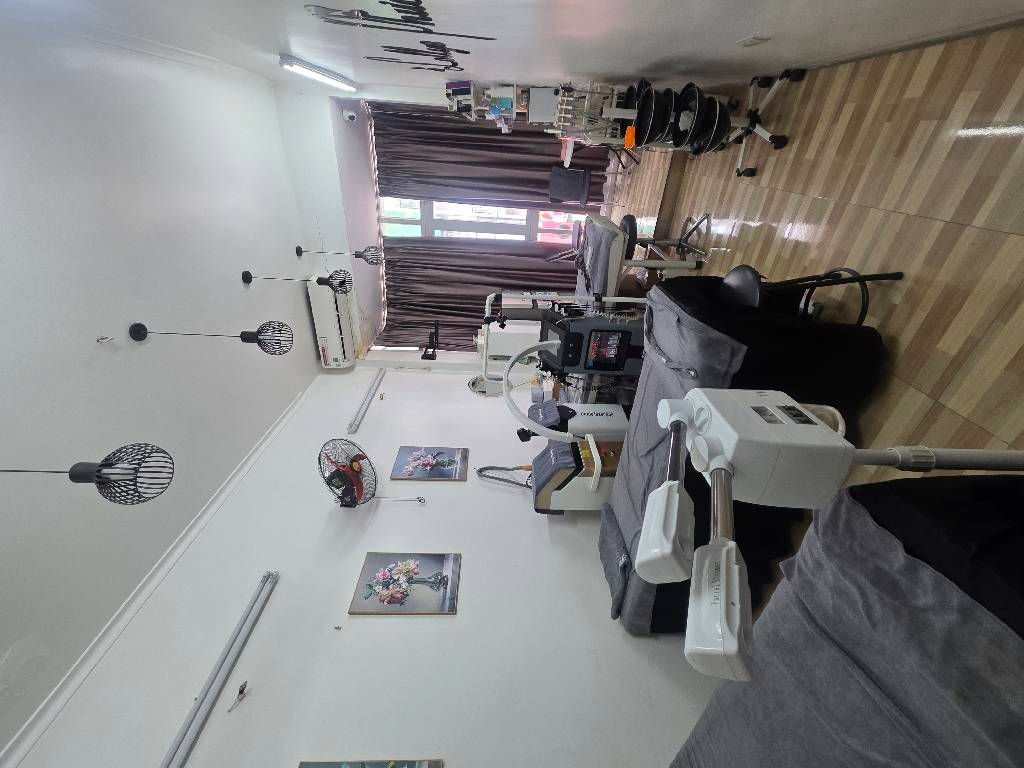 Bán nhà Trương Định - diện tích 18.7m2 4 tầng - Mặt phố kinh doanh sầm uất - giá 13,9 tỷ