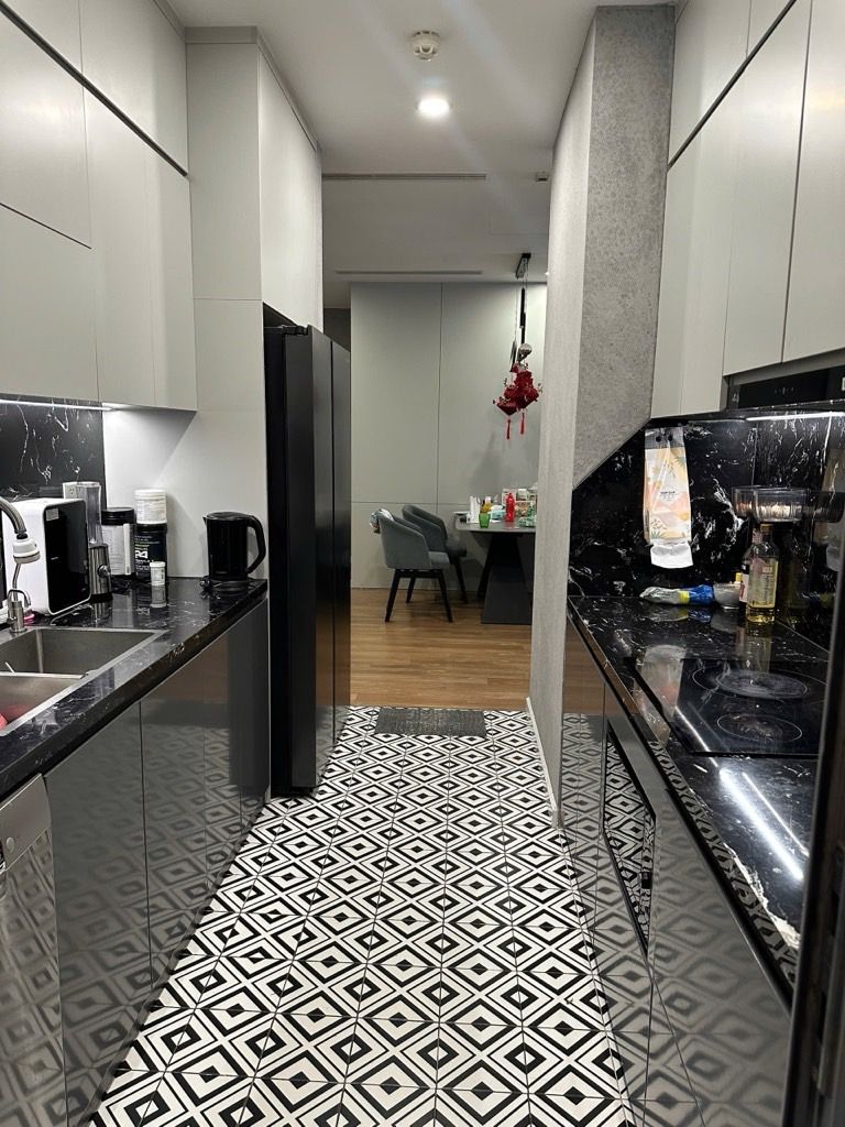 Bán nhà KĐT Vinhomes Times City - diện tích 109.7m2 12 tầng - View Bể Bơi - giá 16,5 tỷ