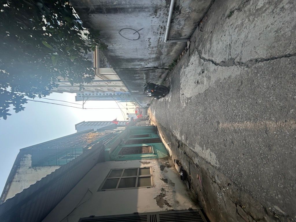 Bán nhà Pháp Vân - diện tích 32m2 1 tầng - 7 chỗ vào nhà - giá 1,95 tỷ