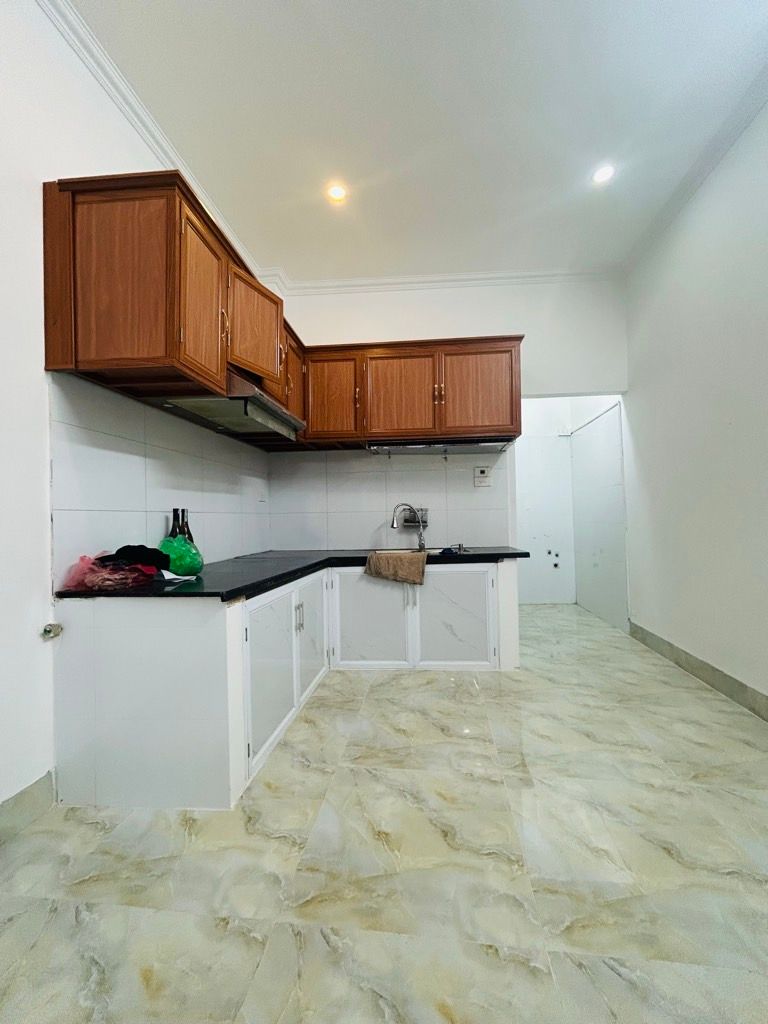 Bán nhà Đông Thiên - diện tích 30m2 2 tầng - ô tô đỗ cổng - giá 3,6 tỷ