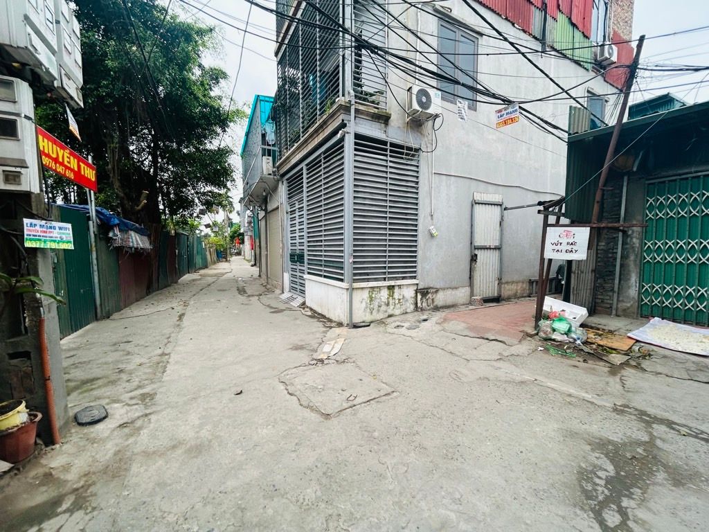 Bán nhà Đông Thiên - diện tích 30m2 2 tầng - ô tô đỗ cổng - giá 3,6 tỷ