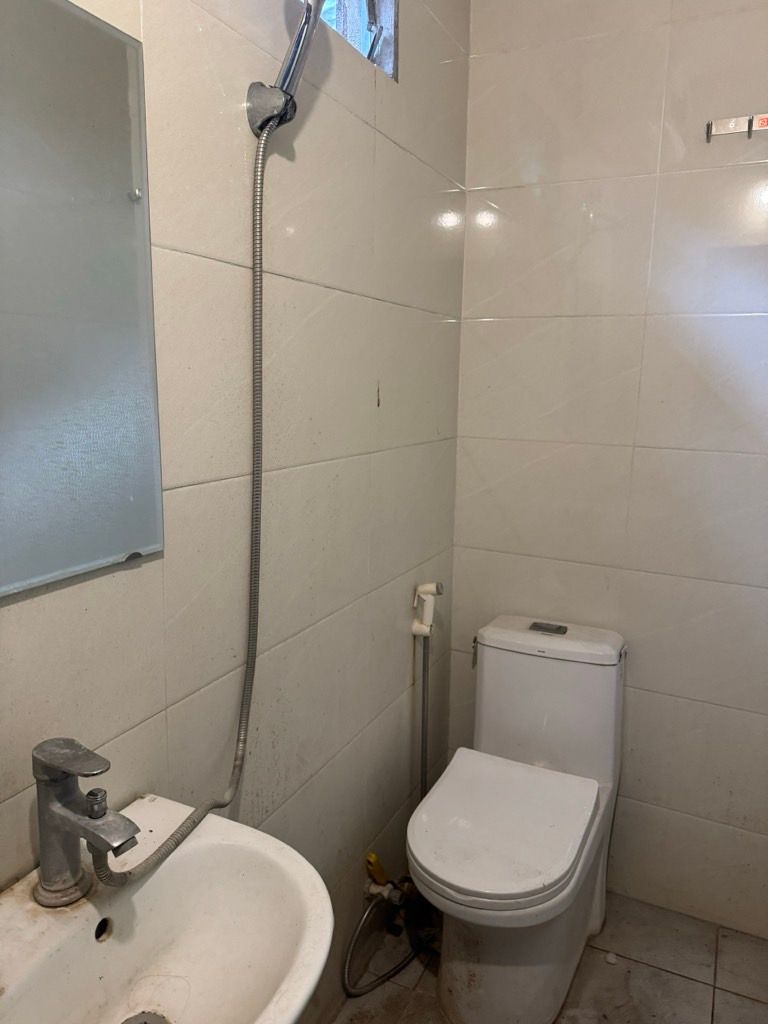 Bán nhà Láng Hạ - diện tích 130m2 3 tầng - ô tô đỗ sát nhà - giá 5 tỷ