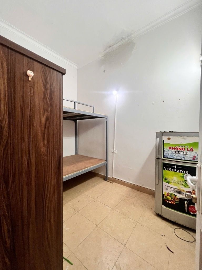 Bán nhà Láng Hạ - diện tích 130m2 3 tầng - ô tô đỗ sát nhà - giá 5 tỷ