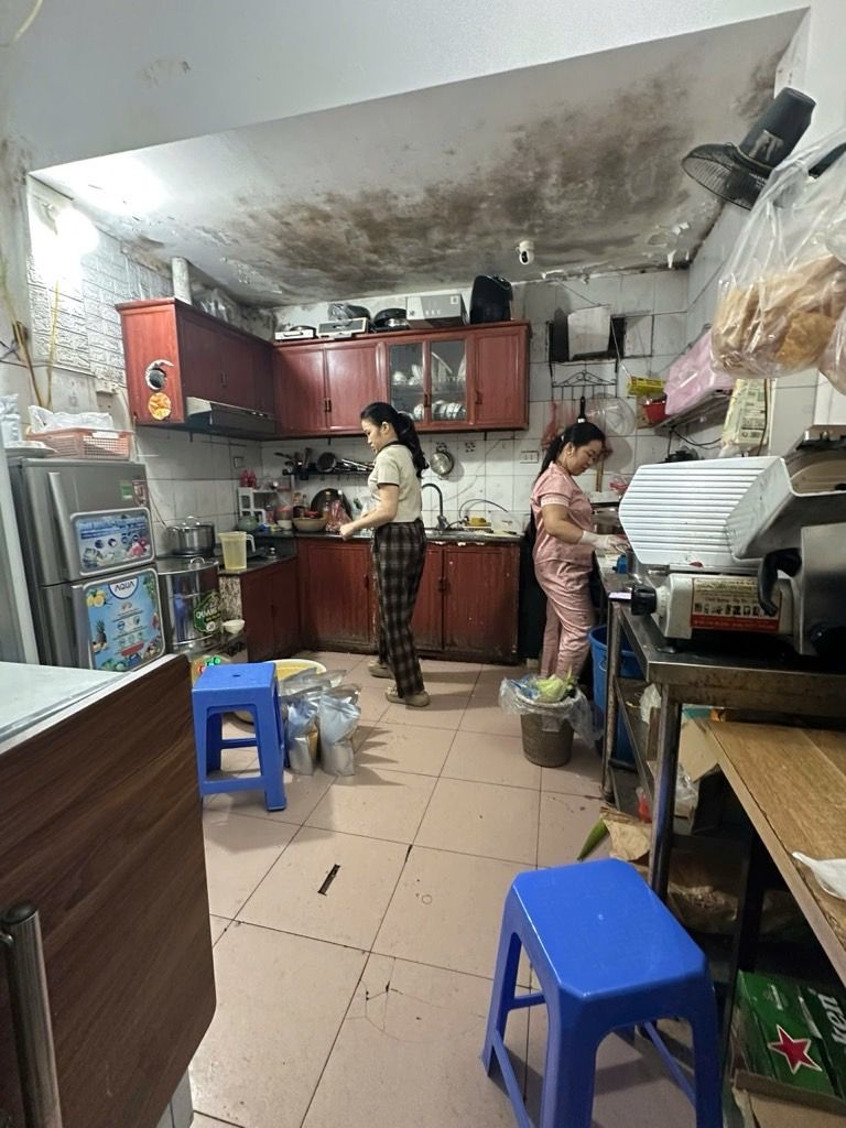 Bán nhà Thái Thịnh - diện tích 41.9m2 4 tầng - Ngõ thông ô tô - giá 16,5 tỷ