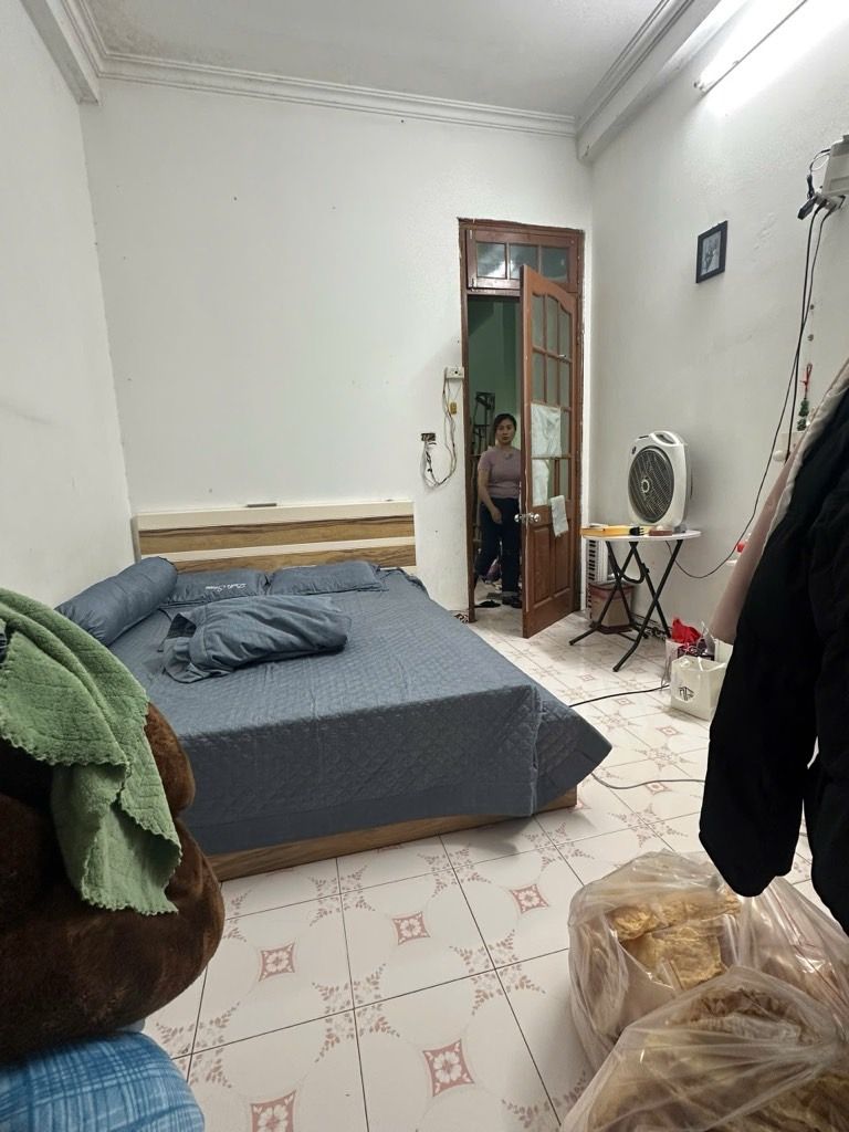 Bán nhà Thái Thịnh - diện tích 41.9m2 4 tầng - Ngõ thông ô tô - giá 16,5 tỷ