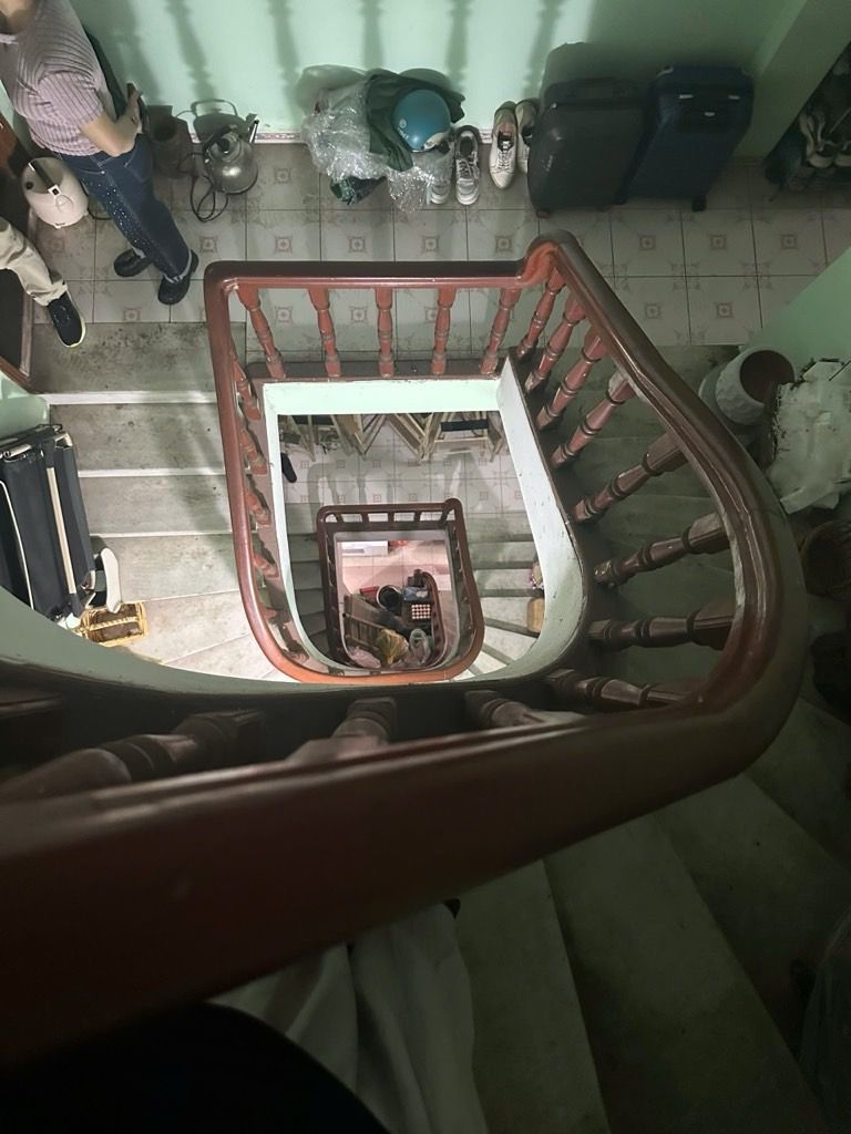 Bán nhà Thái Thịnh - diện tích 41.9m2 4 tầng - Ngõ thông ô tô - giá 16,5 tỷ