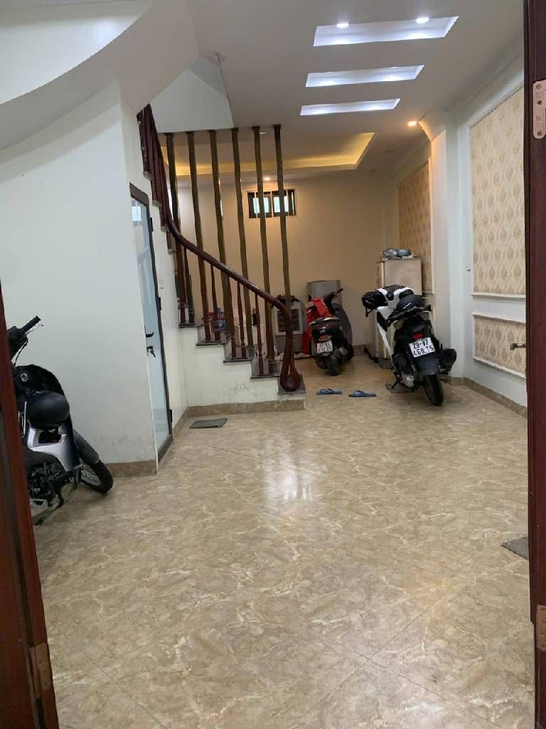 Bán nhà Định Công Hạ - diện tích 35,2m2 5 tầng - LÔ GÓC 3 THOÁNG - giá 8,5 tỷ