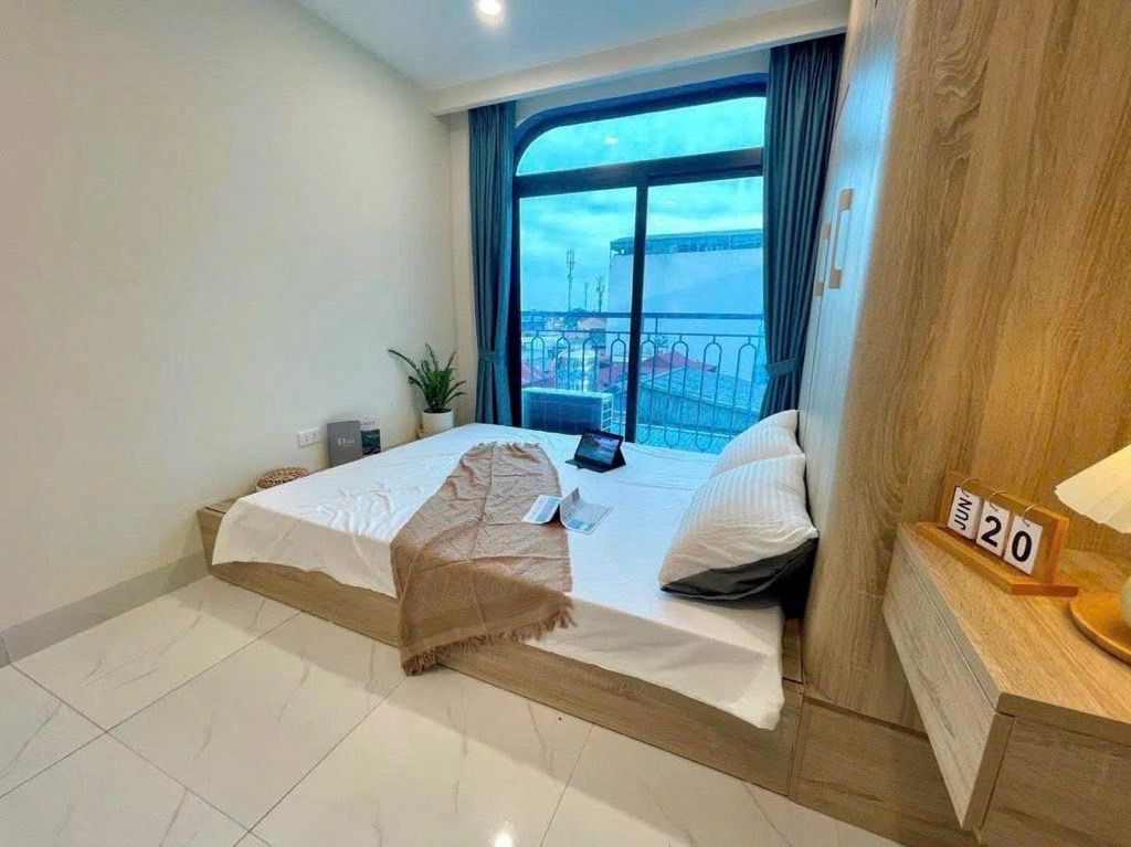 Bán nhà chính kinh - diện tích 70m2 8 tầng - Lô góc thoáng sáng - giá 18 tỷ