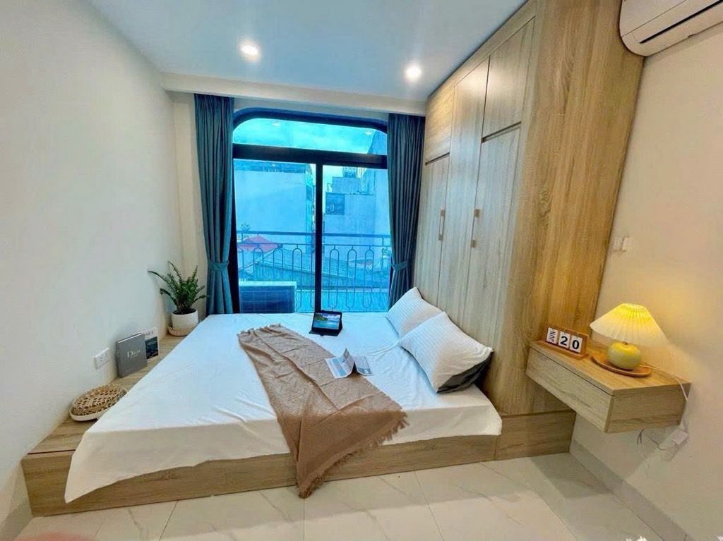 Bán nhà chính kinh - diện tích 70m2 8 tầng - Lô góc thoáng sáng - giá 18 tỷ