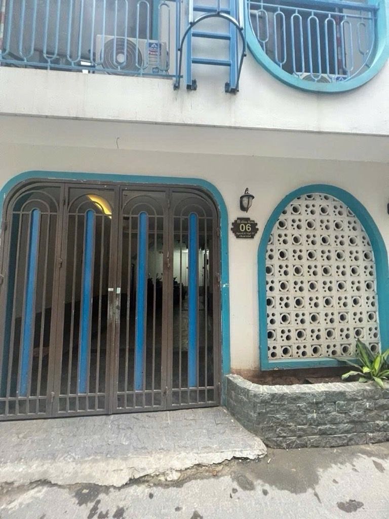 Bán nhà chính kinh - diện tích 70m2 8 tầng - Lô góc thoáng sáng - giá 18 tỷ