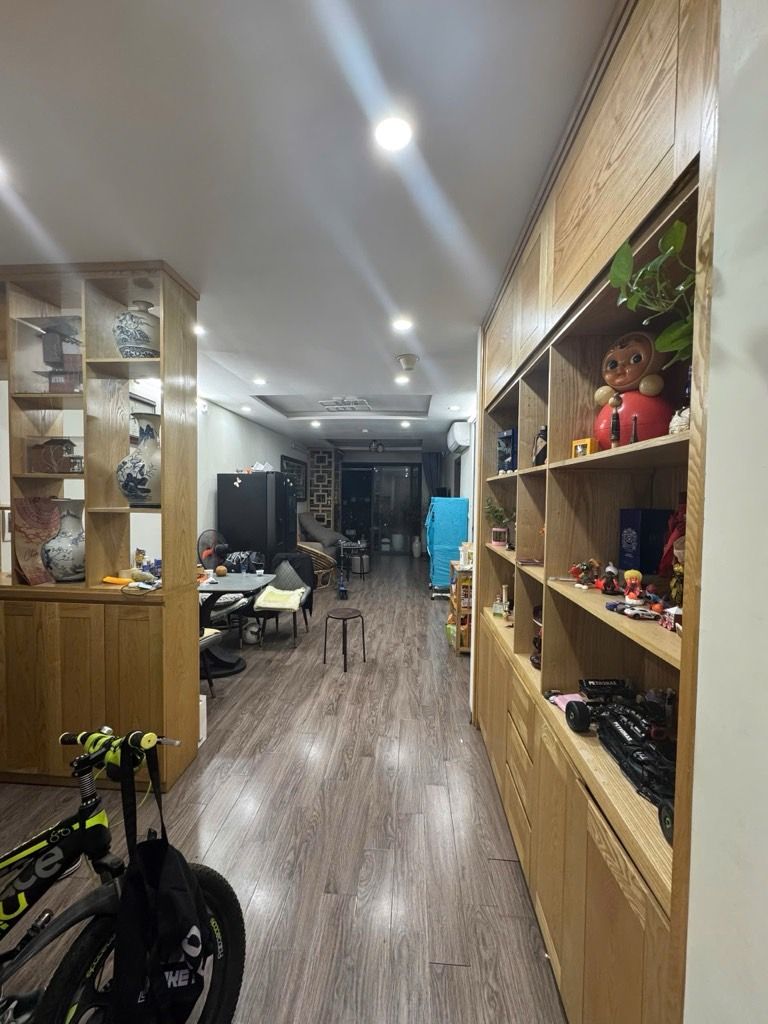 Bán nhà Tam Trinh - diện tích 89.6m2 12 tầng - Căn hộ đẹp, giá 9,5 tỷ