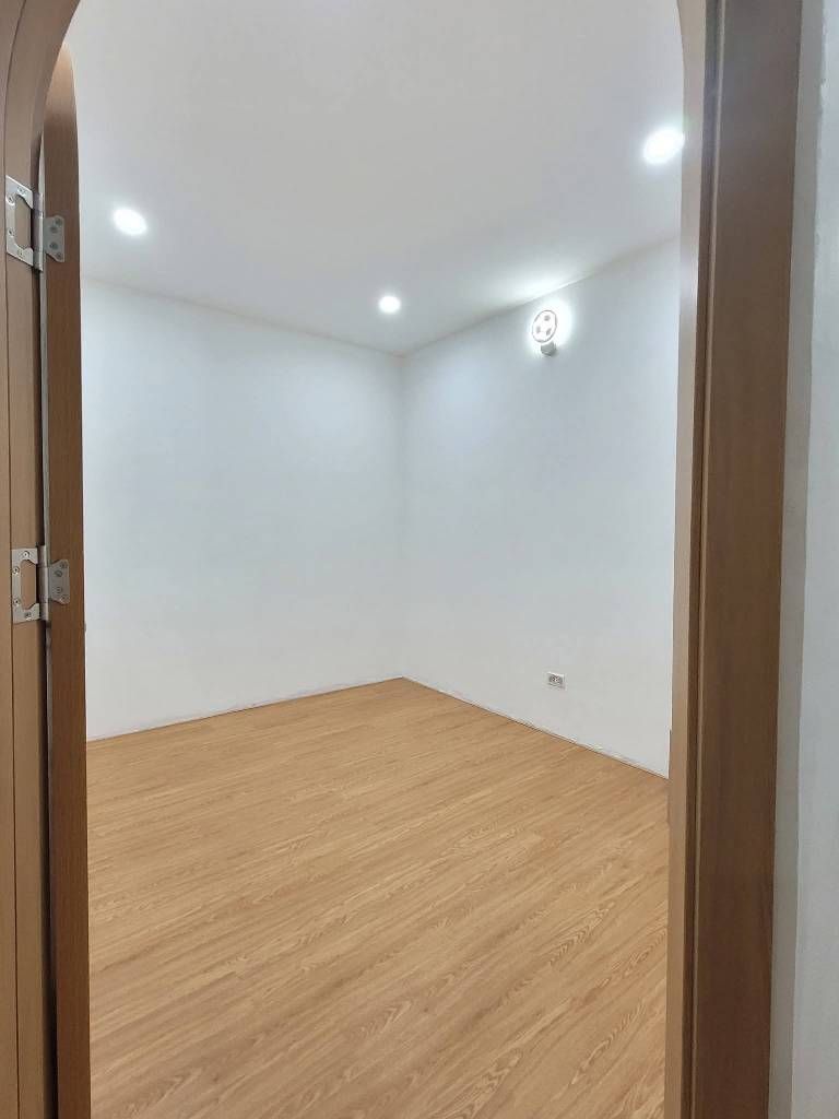 Bán nhà Nguyễn Đức Cảnh - diện tích 68.6m2 9 tầng - Căn hộ đẹp hiếm - giá 5,8 tỷ