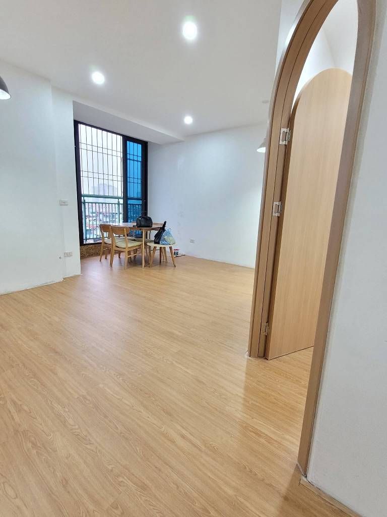 Bán nhà Nguyễn Đức Cảnh - diện tích 68.6m2 9 tầng - Căn hộ đẹp hiếm - giá 5,8 tỷ