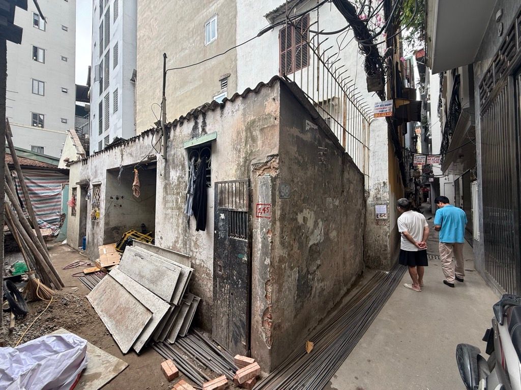 Bán nhà Đê La Thành - diện tích 72.5m2 1 tầng - ô tô đỗ cửa - giá 17,5 tỷ