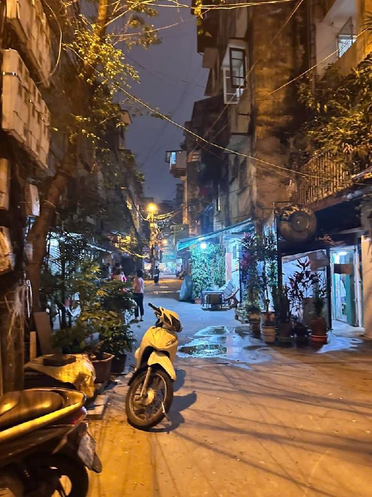 Bán nhà Bạch Mai - diện tích 50m2 5 tầng - CĂN GÓC - BAN CÔNG CHẠY QUANH NHÀ - giá 3,1 tỷ