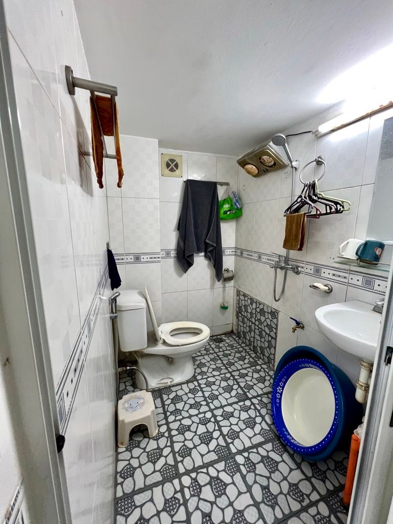 Bán nhà Hoàng Mai - diện tích 45m2 5 tầng - gần ô tô - giá 3,75 tỷ