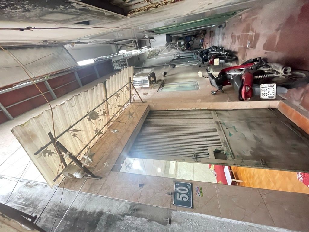 Bán nhà Định Công Thượng - diện tích 26.4m2 3 tầng - Nhà đẹp hiếm có - giá 2,65 tỷ