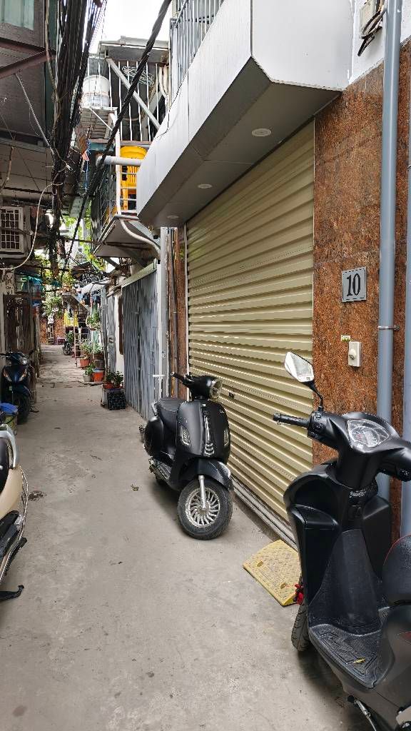 Bán nhà Vĩnh Hoàng - diện tích 36m2 2 tầng - gần chợ, trường học - giá 1,8 tỷ