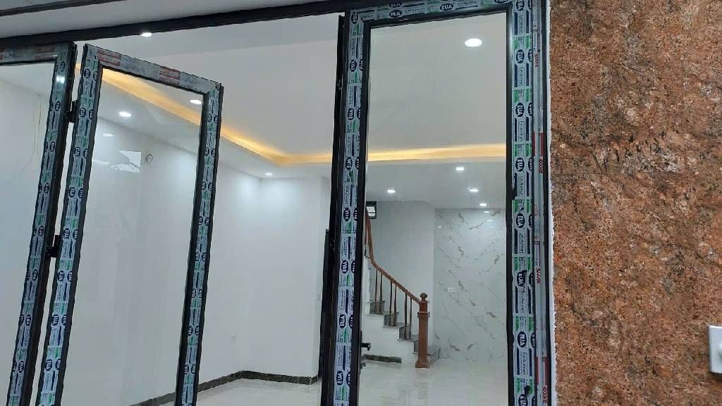 Bán nhà Vĩnh Hoàng - diện tích 36m2 2 tầng - gần chợ, trường học - giá 1,8 tỷ