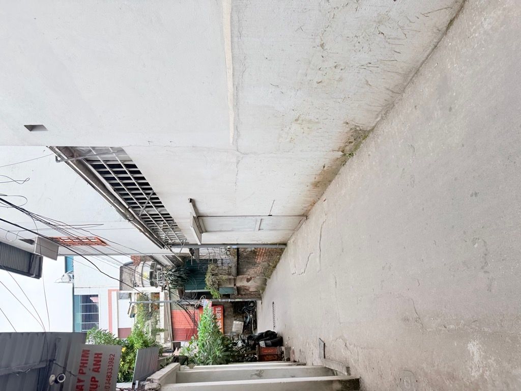 Bán nhà Tân Mai - diện tích 41.5m2 2 tầng - mặt tiền khủng - giá 14 tỷ