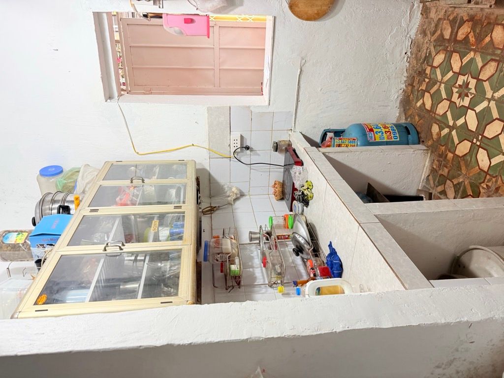 Bán nhà Tân Mai - diện tích 41.5m2 2 tầng - mặt tiền khủng - giá 14 tỷ