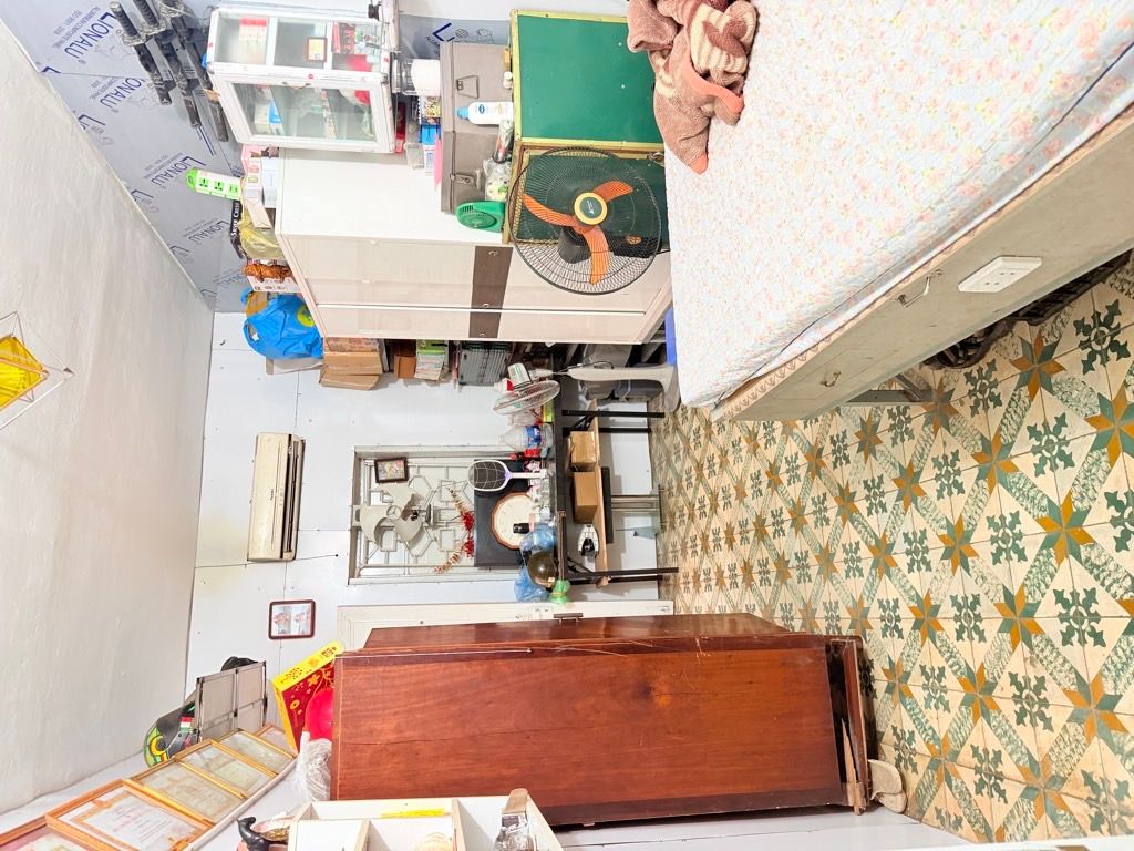 Bán nhà Tân Mai - diện tích 41.5m2 2 tầng - mặt tiền khủng - giá 14 tỷ