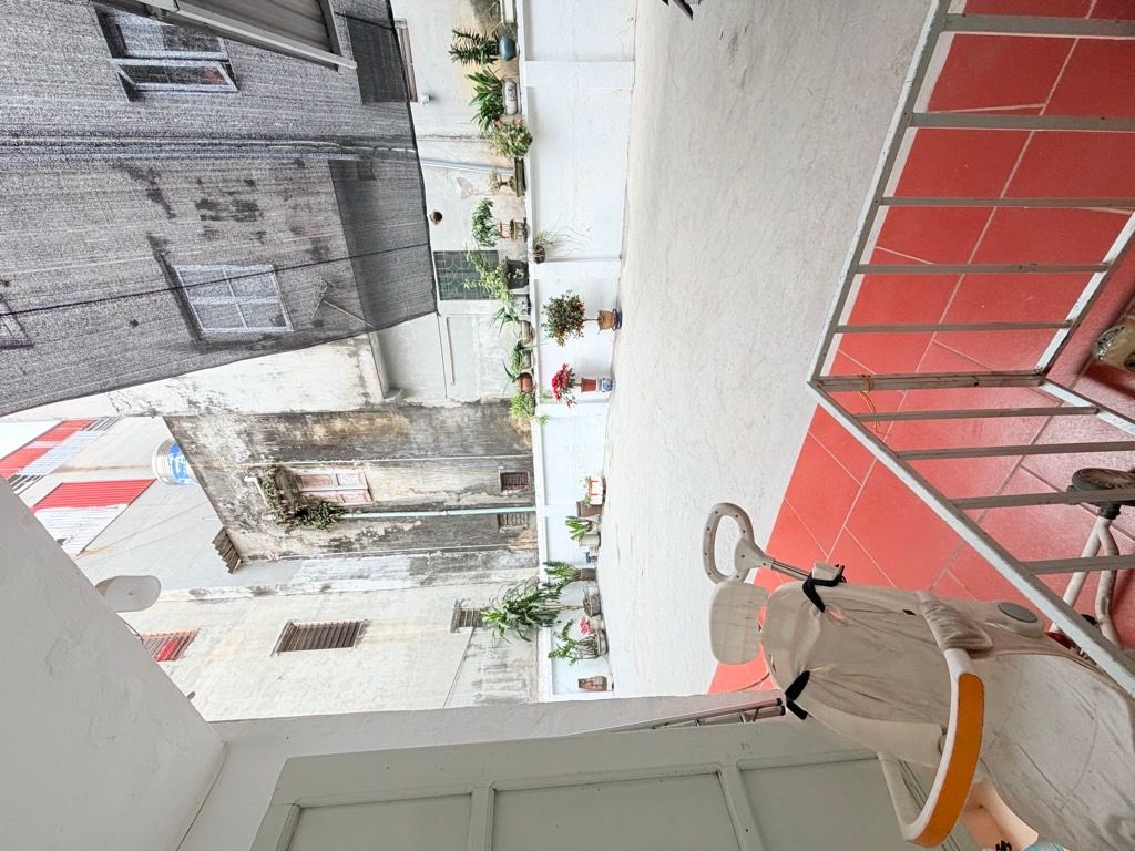 Bán nhà Tân Mai - diện tích 41.5m2 2 tầng - mặt tiền khủng - giá 14 tỷ