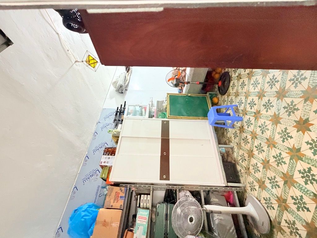 Bán nhà Tân Mai - diện tích 41.5m2 2 tầng - mặt tiền khủng - giá 14 tỷ