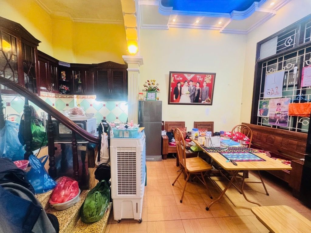 Bán nhà Quan Nhân - diện tích 31m2 5 tầng - gần ô tô - giá 10,6 tỷ