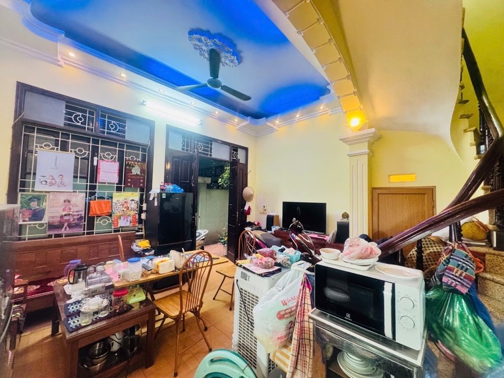 Bán nhà Quan Nhân - diện tích 31m2 5 tầng - gần ô tô - giá 10,6 tỷ