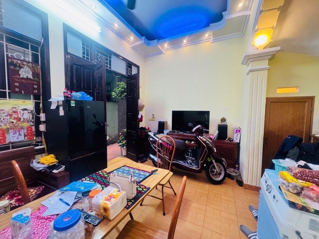 Bán nhà Quan Nhân - diện tích 31m2 5 tầng - gần ô tô - giá 10,6 tỷ