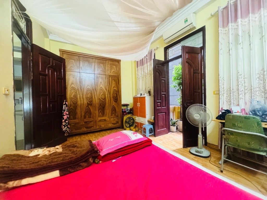 Bán nhà Quan Nhân - diện tích 31m2 5 tầng - gần ô tô - giá 10,6 tỷ