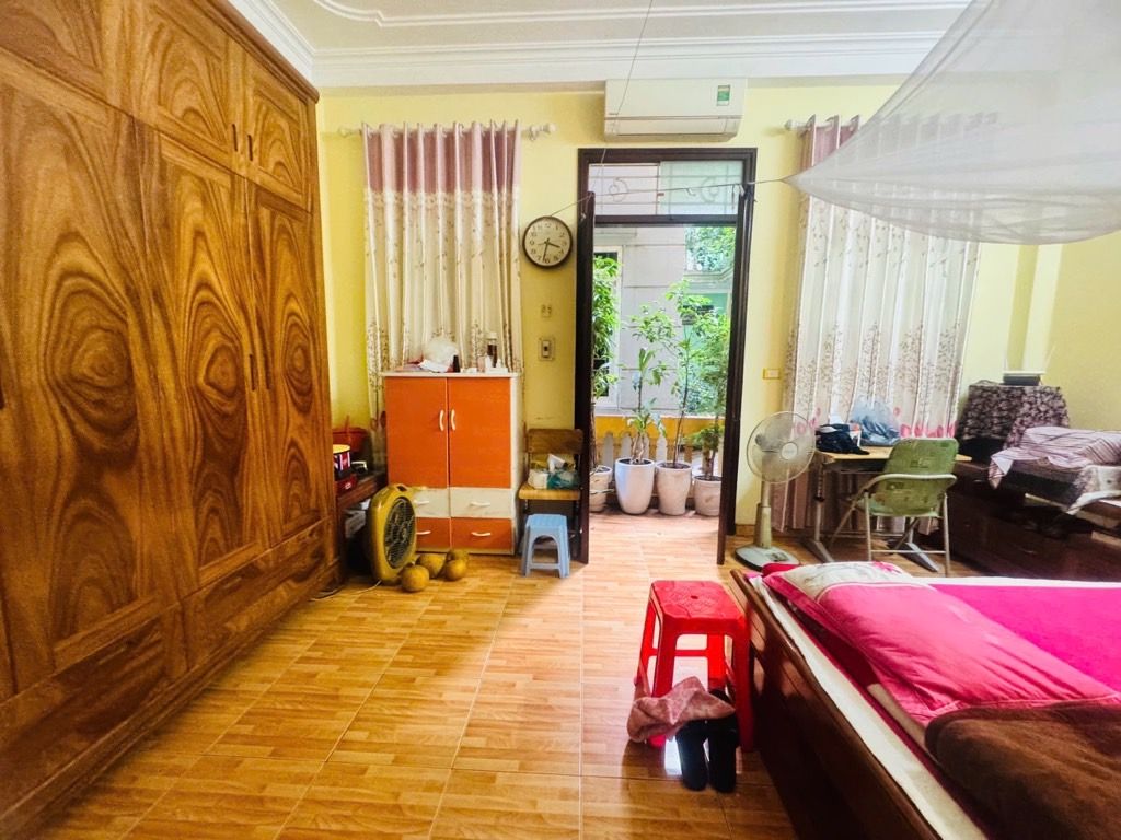 Bán nhà Quan Nhân - diện tích 31m2 5 tầng - gần ô tô - giá 10,6 tỷ