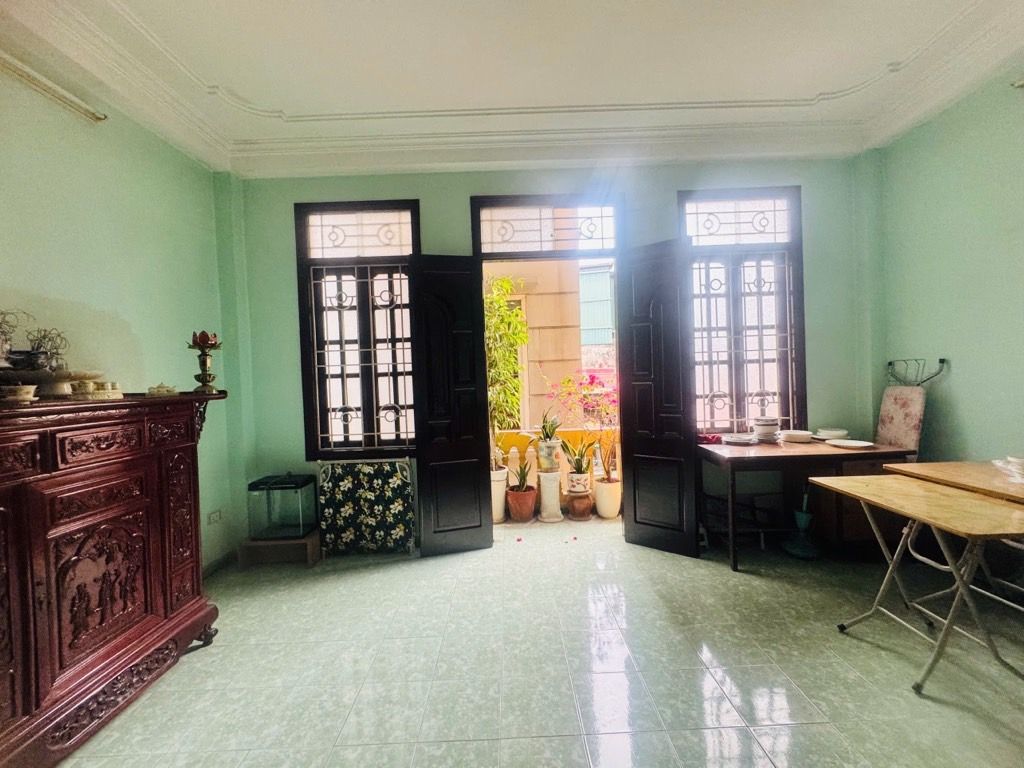 Bán nhà Quan Nhân - diện tích 31m2 5 tầng - gần ô tô - giá 10,6 tỷ