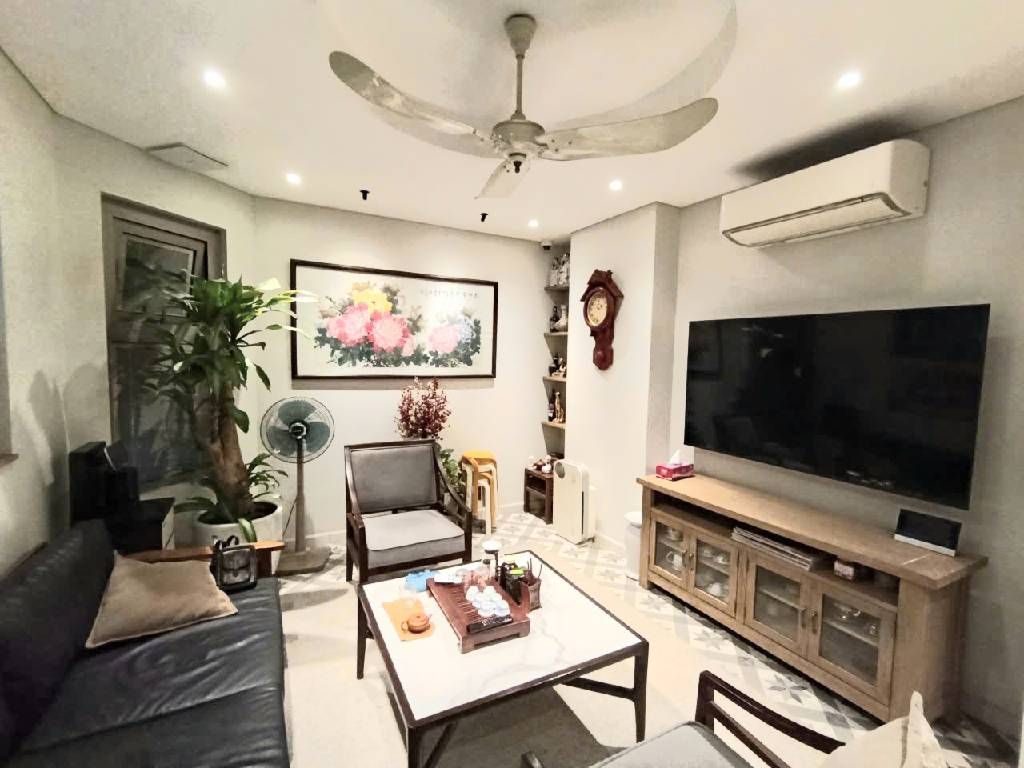 Bán nhà Hào Nam - diện tích 31.7m2 6 tầng - Lô góc, thang máy - giá 11,2 tỷ