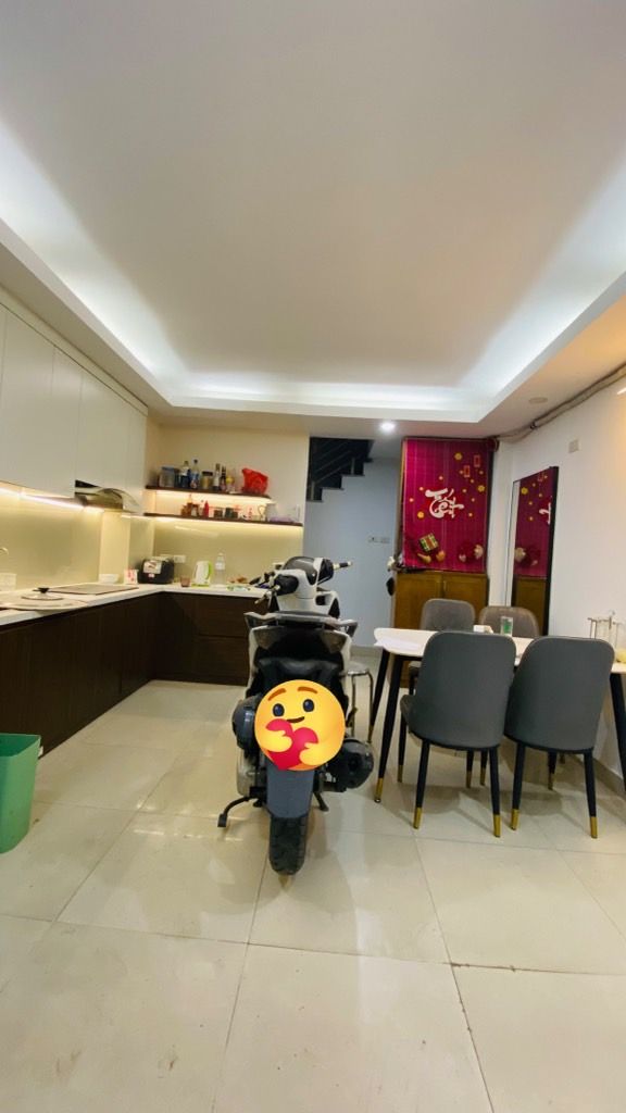 Bán nhà Đê La Thành Nhỏ - diện tích 26m2 5 tầng - lô góc 3 mặt thoáng - giá 8,6 tỷ