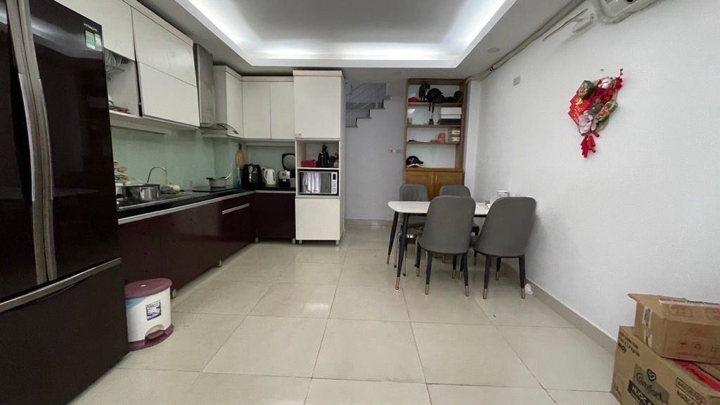 Bán nhà Đê La Thành Nhỏ - diện tích 26m2 5 tầng - lô góc 3 mặt thoáng - giá 8,6 tỷ