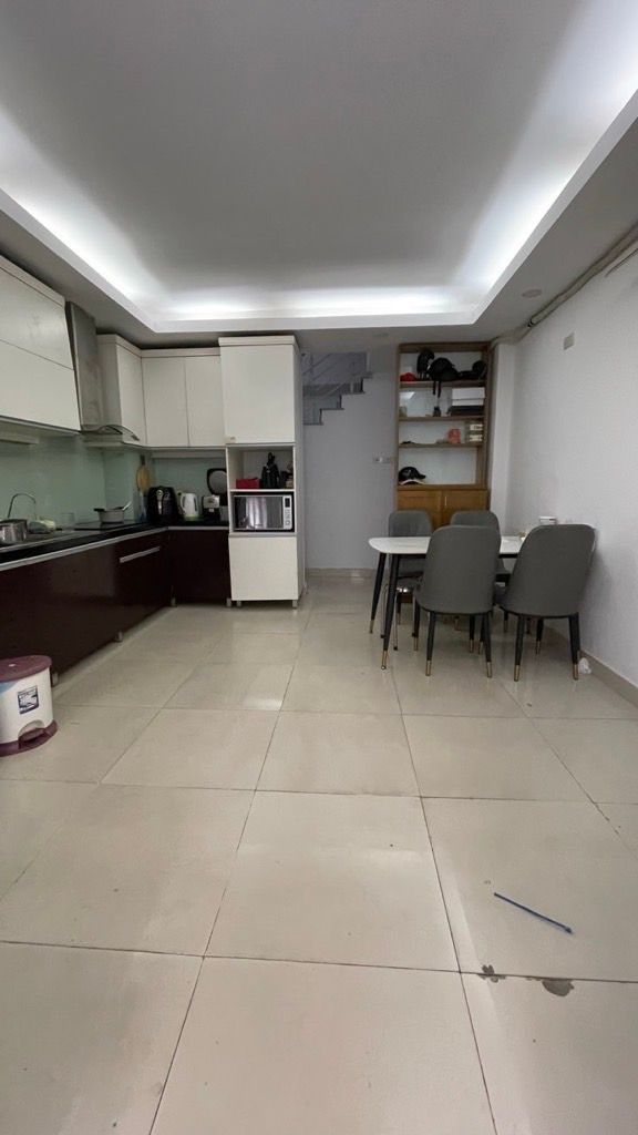 Bán nhà Đê La Thành Nhỏ - diện tích 26m2 5 tầng - lô góc 3 mặt thoáng - giá 8,6 tỷ