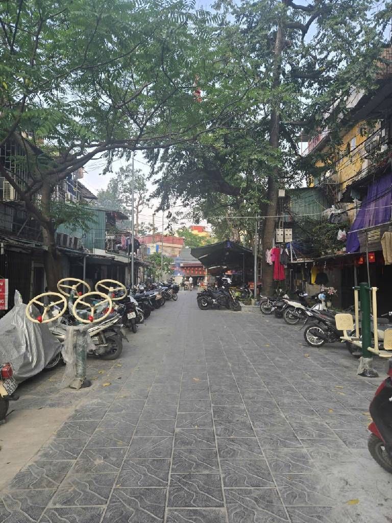 Bán nhà Nguyễn Công Trứ - diện tích 70m2 1 tầng - Căn hộ tập thể đẹp hiếm có - giá 4,5 tỷ