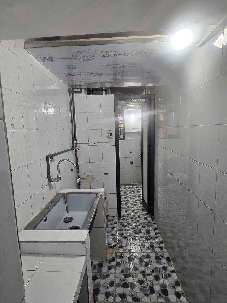 Bán nhà Nguyễn Công Trứ - diện tích 70m2 1 tầng - Căn hộ tập thể đẹp hiếm có - giá 4,5 tỷ