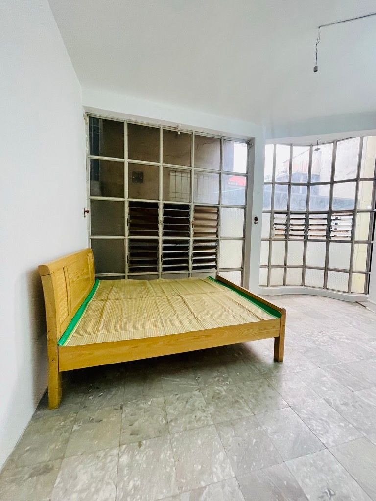 Bán nhà Trần Quý Cáp - diện tích 23m2 4 tầng - gần ô tô - giá 6,9 tỷ