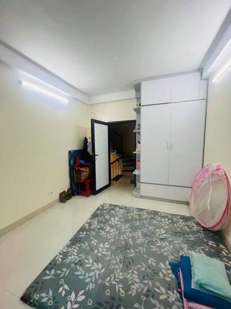 Bán nhà Nguyễn Trãi - diện tích 30m2 5 tầng - nhà vừa xây dựng - giá 8,5 tỷ