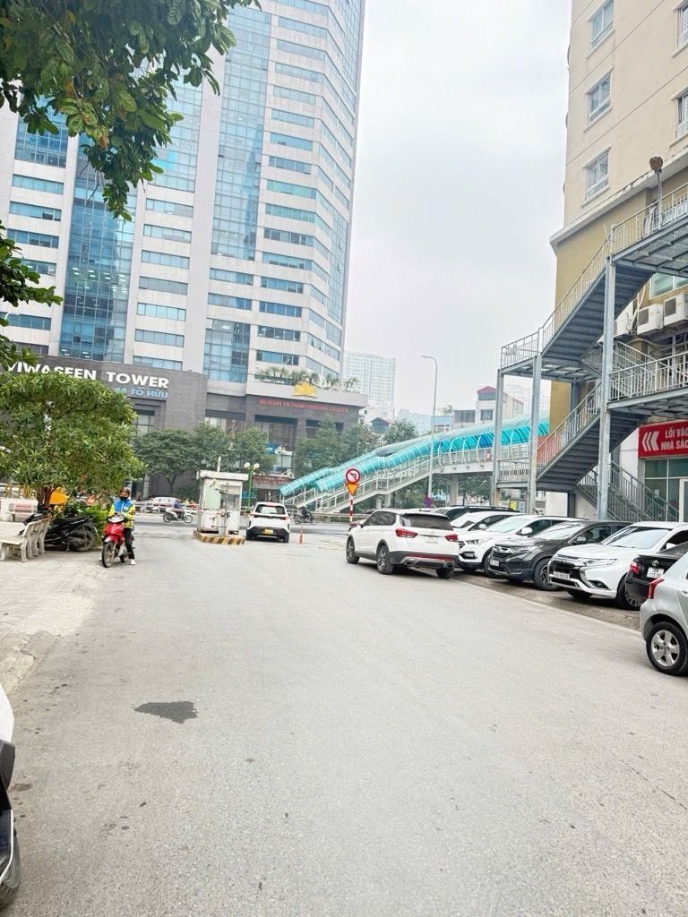 Bán nhà Tố Hữu - diện tích 133m2 24 tầng - Lô góc cực đẹp - giá 8,9 tỷ